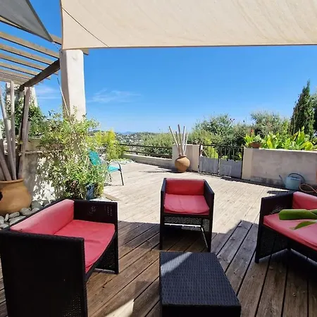 Сasa de vacaciones Belle Villa, Piscine Et Jacuzzi